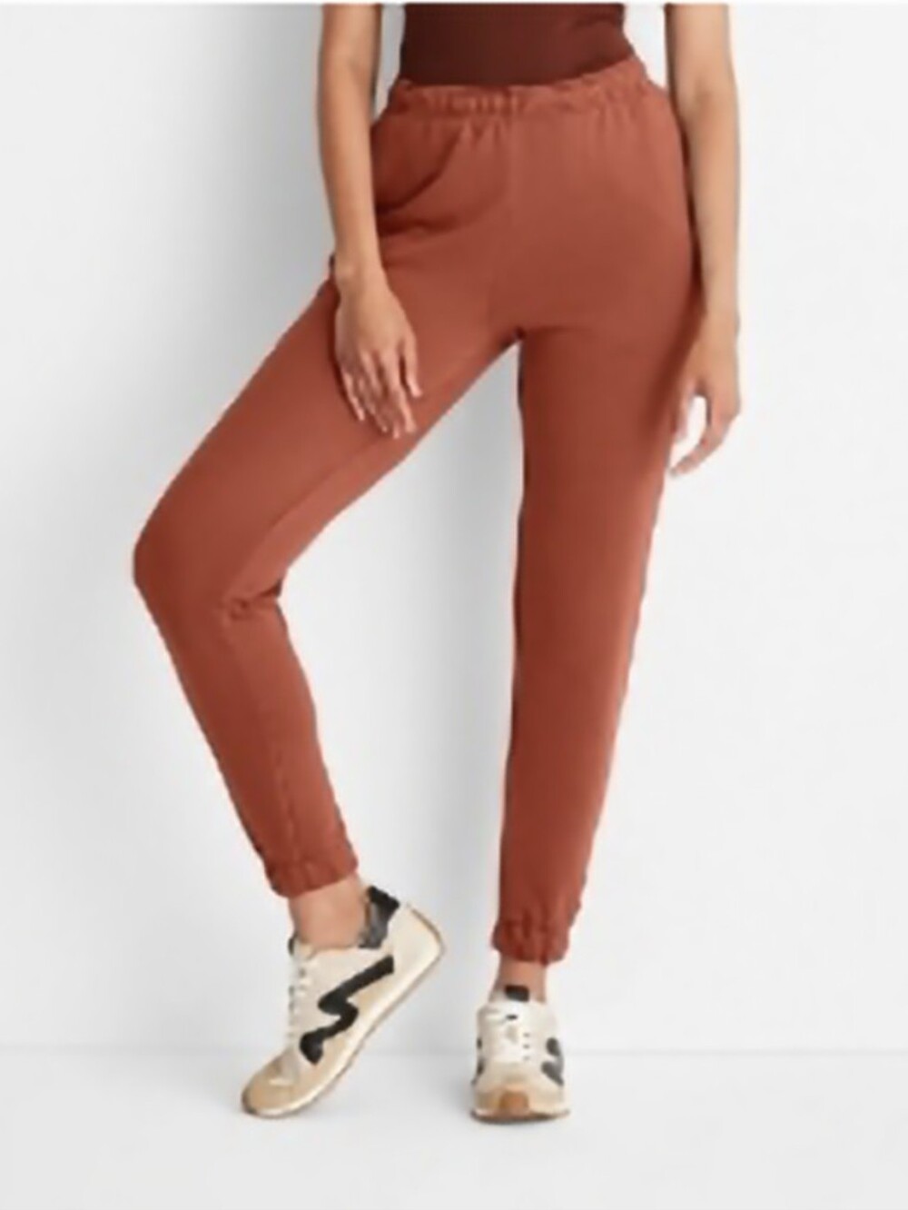 Universal Thread Leisure Studio Mid-rise Essential Joggers Women's Size Medium